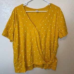 Old navy polka dot tie top